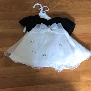 Black and white dress with little flowers